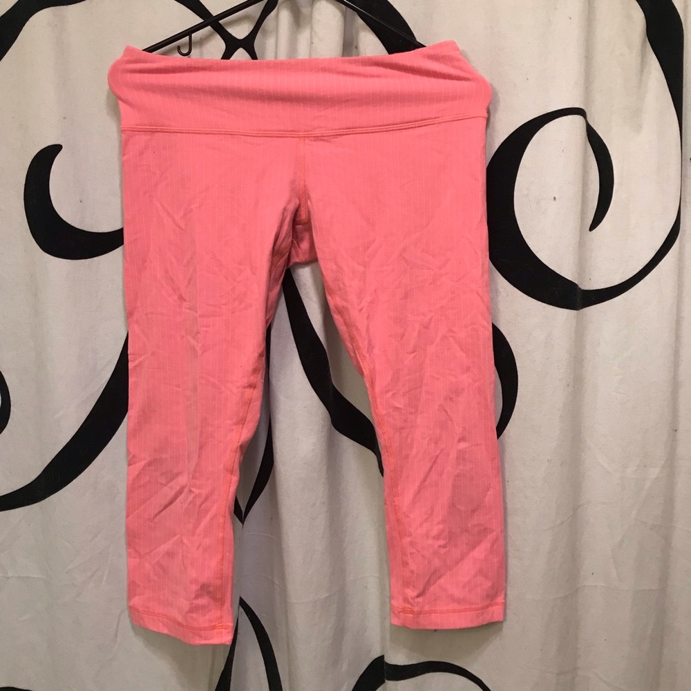 Cropped LuLuLemon Pants